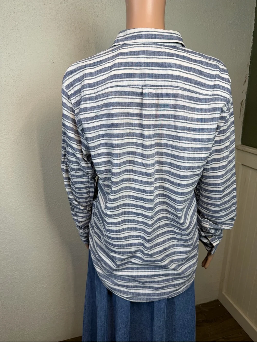 Marine Layer Size Large Blue White Stripe Pullover Collared Shirt Women 100%cott - Picture 11 of 14